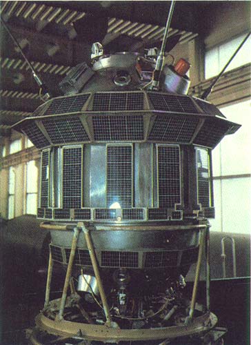Automatic interplanetary station "Luna 3"