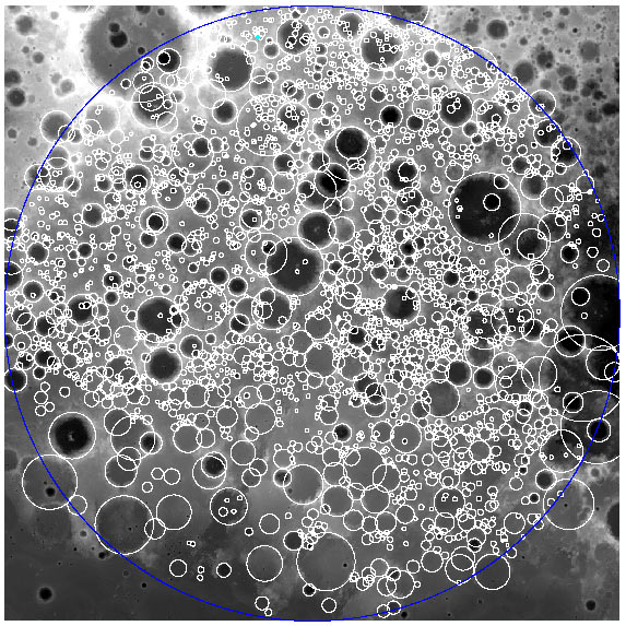 Рис. 2.  ЦМР рельефа северной полярной области Луны с выделенными кратерами диаметром 10 км и более